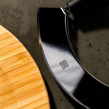 Mezzaluna Chopper (14cm / 5.5 in) with Bamboo Board (Ø24cm / 9.5 in)