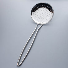 Skimmer with Bowed Wire Handle